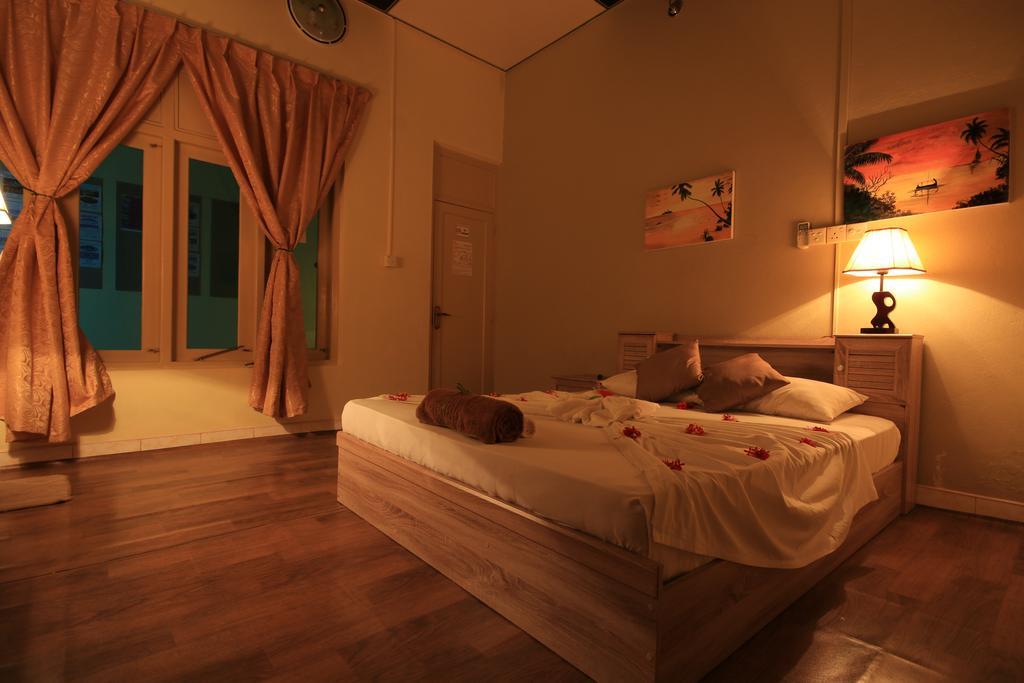 Kalaafaanu Retreat Hotel Hangnaameedhoo Exterior photo